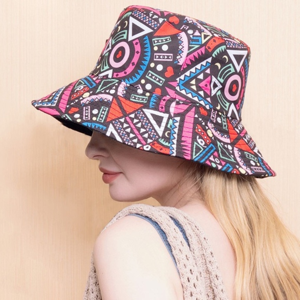Geometric patterned bucket hat